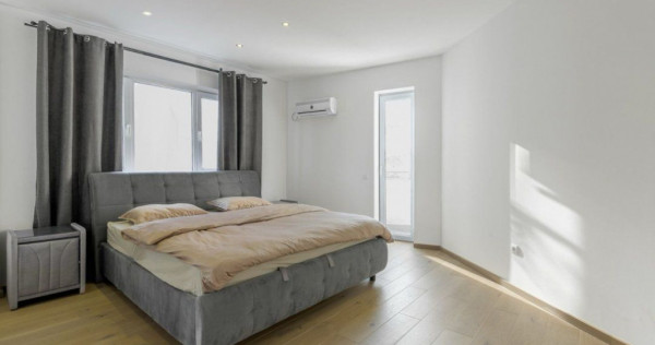 Apartament 5 camere - Ultrafinisat - Piata Romana - bvd. Mag