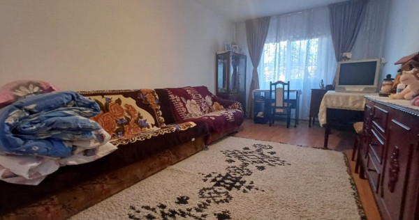 Apartament 3 Camere, etaj 2, zona Nicolina 1 (Lidl)