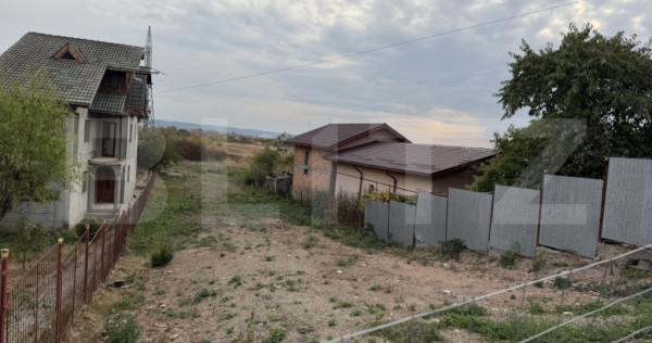 Teren intravilan 1500 mp , zona Calea București