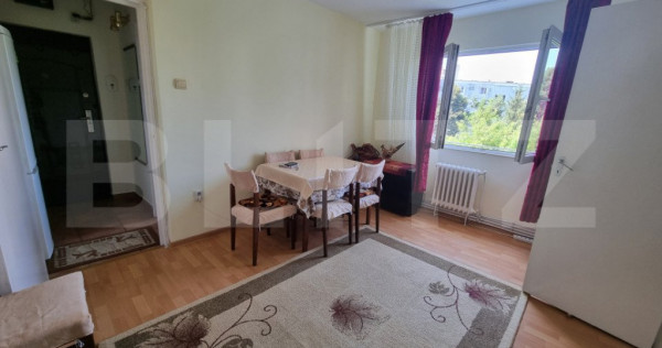 Apartament 3 camere, 47mp, etaj intermediar, zona Parang