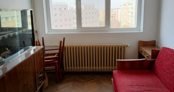 Apartament semidecomandat 3 camere Lujerului