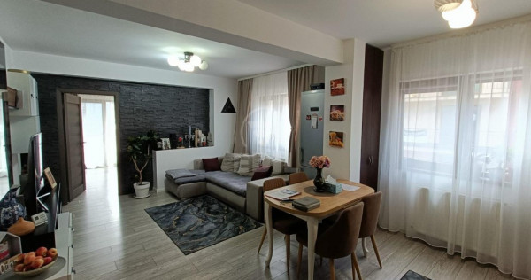 Apartament 3 camere zona Sub Cetate,.,