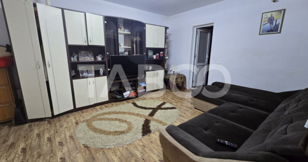 Apartament la casa de vanzare curte comuna Orasul de Jos Sib