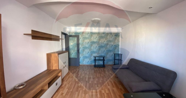 Apartament de 3 camere de inchiriat, zona Florilor