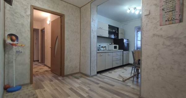 Apartament cu 3 camere| Anul constructiei 1983 | Mobilat complet