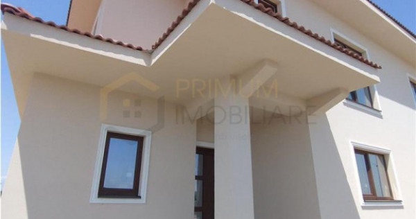 Duplex superb - 5 camere - toate utilitatile - langa asfalt