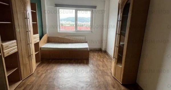 Apartament cu 3 camere-Zona Garii