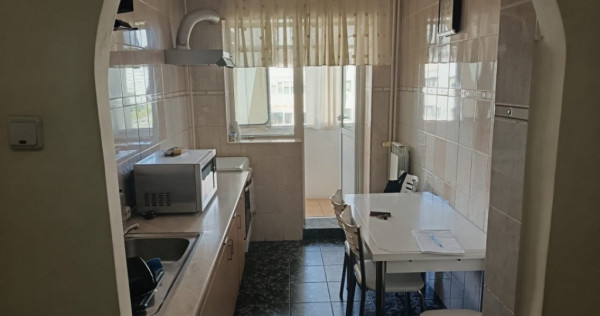 APARTAMENT 2 CAMERE DECOMANDAT, PODU ROS, MOBILAT SI UTILAT