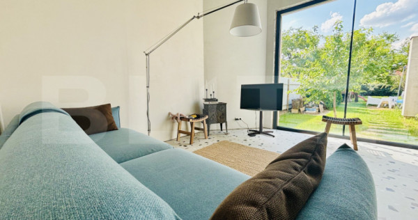 Casă Individuală Nouă, Construită din Beton Monolitic ??