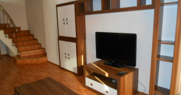 Apartament tip duplex decomandat, 6/9, Bdul Unirii.