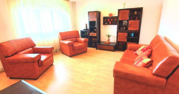 Apartament 3 camere, zona Ștefan cel Mare