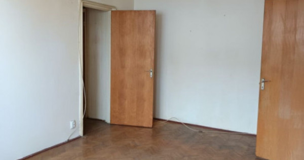 2 CAMERE - METROU DRISTOR - DE RENOVAT