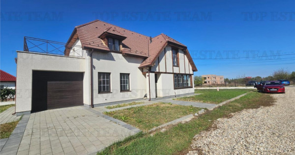 Vila lux 5 camere cu garaj arhitectura flamanda in Domnesti