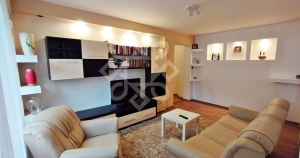 Apartament cu 3 camere in zona Rogerius