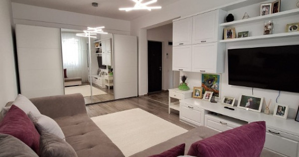 | 4 minute Metrou Berceni | - Apartament 2 camere - Parcare inclusa in