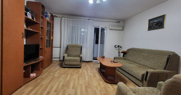 Apartament de vanzare 3 camere/utilat/mobilat