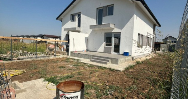 Casa tip duplex || 3 camere 2 bai || Zona linistita ||