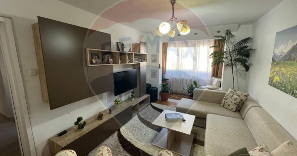 De închiriat apartament 2 camere, Piața Rogerius