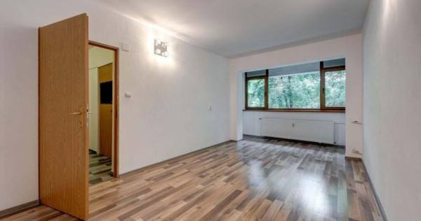 Inchiriere apartament 3 camere vis a vis de Park Lake