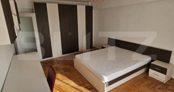 Apartament cu 4 camere, 98 mp, zona-Nufarul