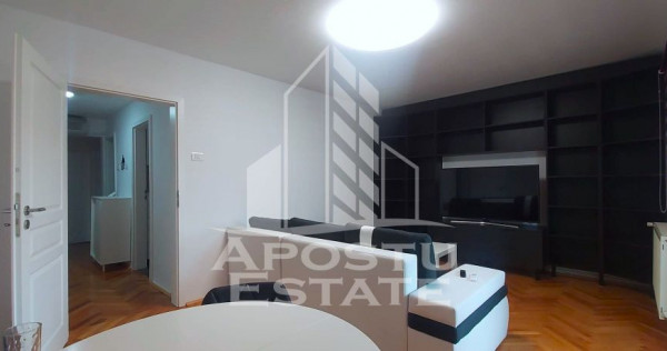 Apartament cu 3 camere decomandat in zona Maranata