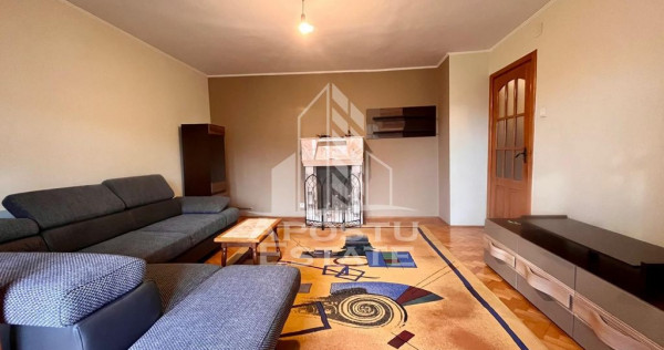 Apartament cu 3 camere, decomandat, centrala proprie,in z...