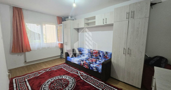 Garsoniera cu bucatarie separata, zona Badea Cartan