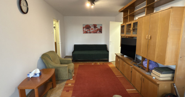 Apartament curat și luminos, 2 camere - zonă liniștită ?