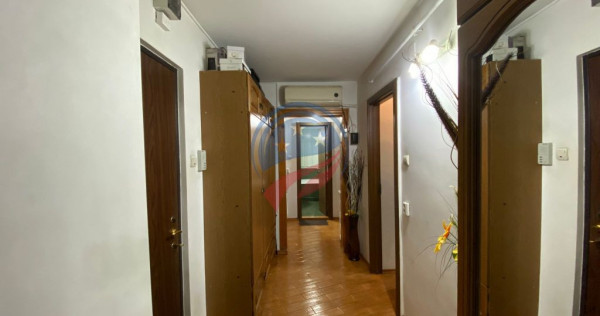 APARTAMENT 2 CAMERE ET 3 STRADA GEORGE ENESCU CU CENTRALA