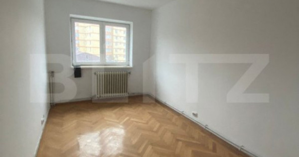 Apartament 3 camere, etaj intermediar, cartier George Enesc