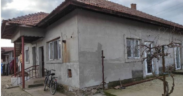 Casa si teren Comuna Balesti, sat Ceauru id 18258