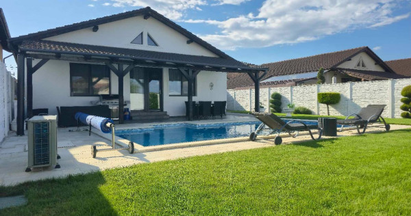 Casa de vanzare, cu piscina, intrarea in Santandrei/Mega Image