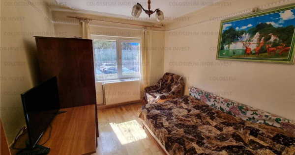 Apartament cu 3 camere, decomandat - zona Racadau