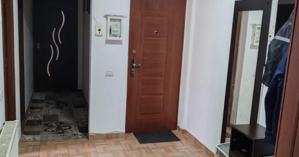 Apartament de 3 camere zona GARII