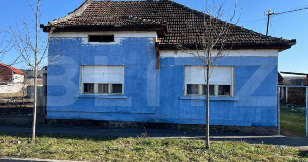 Teren și construcții 60 mp, zona strada Botizului