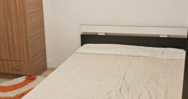 Apartament 2 camere, decomandat, intermediar – Prima staț