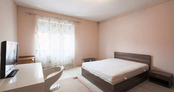 Apartament spațios cu 2 camere - terasă - str. Desseanu...