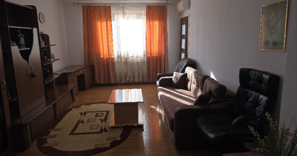 Vand apartament de 3 camere decomandat, in Deva, Carpati et. 2