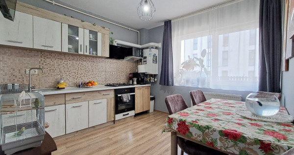 Apartament decomandat 2 camere,parcare privata Floresti