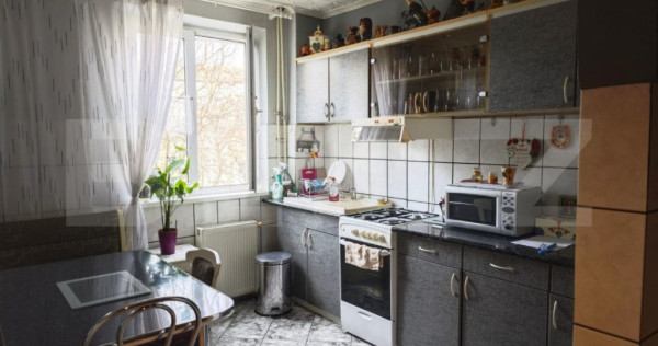 Apartament de v&acirc;nzare, 2 camere, zona Dacia, Str. Aluminei