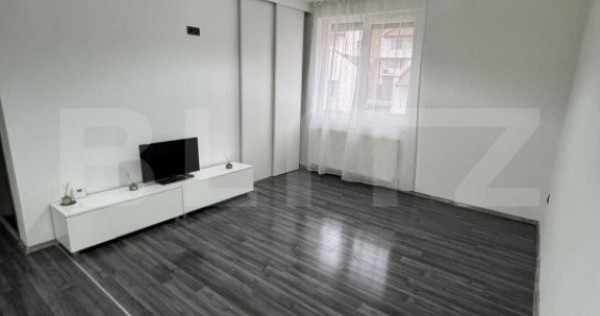 Apartament 2 camere, etaj intermediar, parcare, zona VIVO