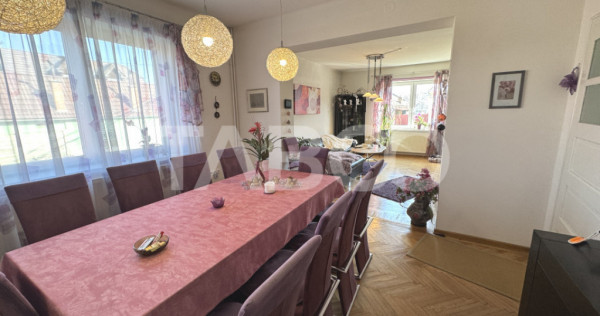 Casa individuala + apartament 2 fronturi teren 584 mp Turnis