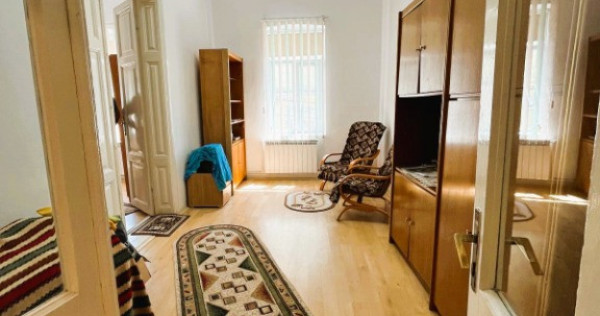 Casa in Centru 121mp (constructie caramida )