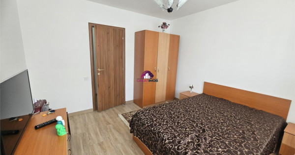 1 camera dintr-un apartament cu 3 camere.