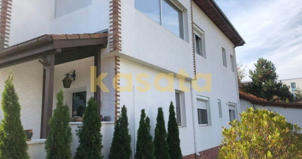 Vila deosebita 11 camere Erou Iancu Nicolae