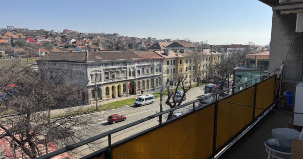 Apartament cu 2 camere de închiriat pe strada Piața Buc...