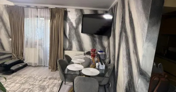 Apartament cu 4 camere decomandate Zona Marasesti