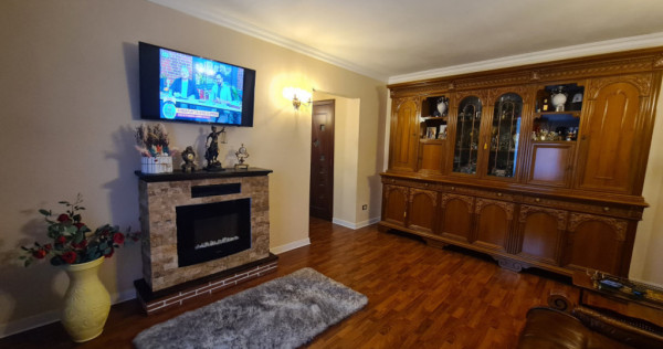 Vanzare apartament 2 camere mobilat și utilat, zona 8 Mai