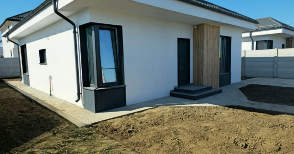 Casa individuala 4 CAMERE/700 M de Blv./Com.Berceni/COMISION 0 %