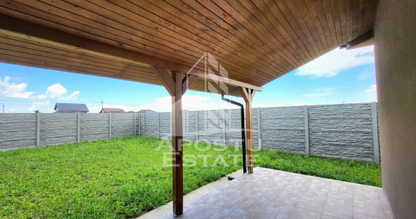 Jumatate de duplex pe parter cu 4 camere si 2 bai, Sag